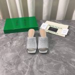 工厂p价p 顶级高端版本 代购品质 原版开发 Bottega Veneta Ss新品爆款夏季方头中跟凉鞋Knot穆勒凉拖女鞋 Bv新款小编织鎏金中跟抢手大爆款