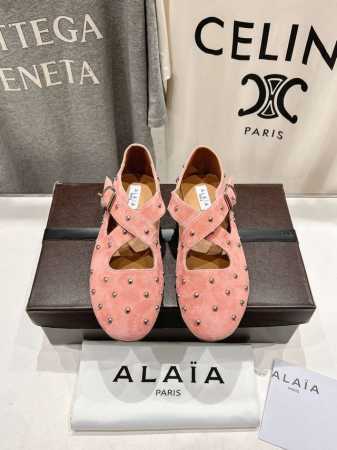 高版本出厂 独家新品 Alaia 阿莱亚25Ss 走秀款糖果色平底芭蕾舞鞋 最近超火的一款平底鞋 章小蕙同款 甜酷芭蕾风 人气超高的一款芭蕾舞鞋，浪漫又迷人 舒 - 点击图像关闭