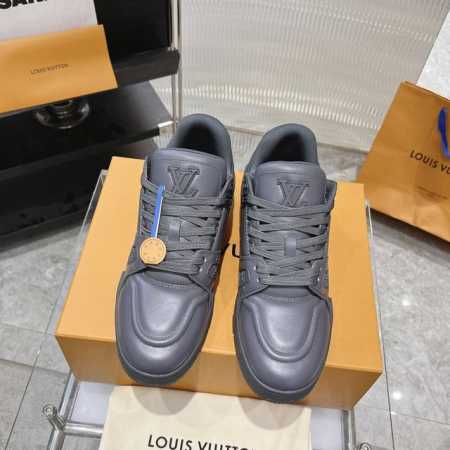 顶级品质 Trainer Fw23 微胖丁 男鞋 小羊皮鼓鼓的，手感软软的 款式还是一样，微调了细节，感觉其实就大不同了，设计师厉害哦hin好看 版本很多，只出 - 点击图像关闭