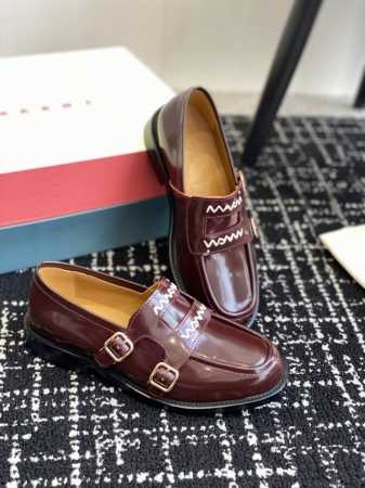 代购级400 Marni 25Ss 春夏新款 矮跟乐福鞋 乐福鞋是鞋业界的天花板，永不过时的一个代名词、想好的心情一定要有一双舒服的鞋子 选材柔软透气、款式洋气 - 点击图像关闭