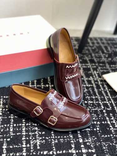 代购级400 Marni 25Ss 春夏新款 矮跟乐福鞋 乐福鞋是鞋业界的天花板，永不过时的一个代名词、想好的心情一定要有一双舒服的鞋子 选材柔软透气、款式洋气