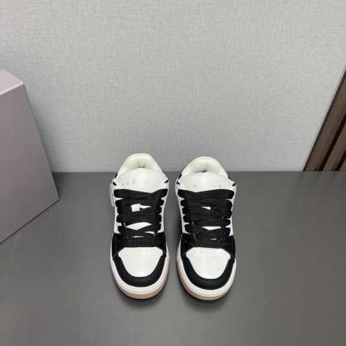 出厂:女 男 独家顶级版本 Hogan 2024Vs春夏最新运动休闲系列 圆头拼色面包鞋 流行 H拼色工艺~休闲运动鞋履精湛手工设计融入军装元素，兼职实用与个性