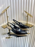 迪奥 Dior 2025早春新款尖头穆勒女鞋 明星同款Cd字母Logo五金扣矮跟凉鞋 材质 鞋面开边珠 羊皮内里+意大利真皮大底 跟高 3.5Cm 7.5Cm