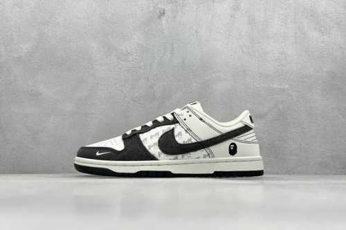 400 現貨 放店私 Nike Sb Dunk Low X Bape 白黑小钩 公司级出品 极力推荐 原装头层材料 独家版型蒸餾加工 帶來的是更好的视觉和脚感体