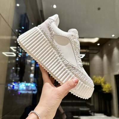 独家首发，升级版纯手工缝线休闲鞋来了！Chloe 克洛伊 最新的缝马克线 原版私模高密度发泡鞋底 人工固特异手法穿线 配上后所有的位置刚刚好 所有的工艺与材质原