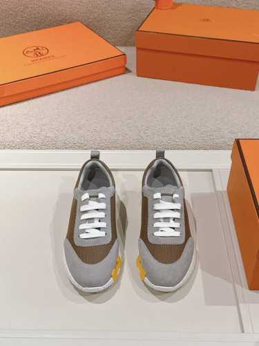 Hermes 皮面 ，情侣款，Size ：码数：35-44 45可订做 Hermes 爱马仕 顶级版本#经典情侣款 休闲运动鞋情侣款休闲之履运动老爹鞋结合高