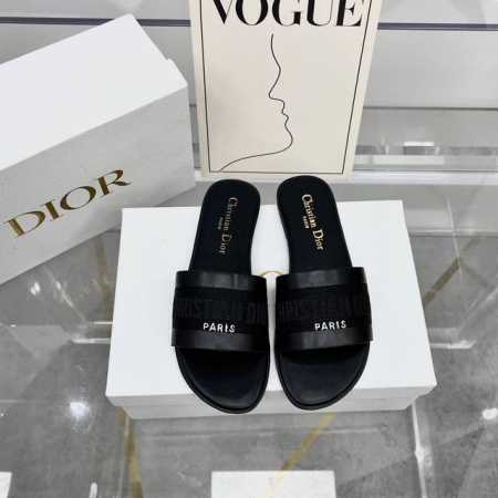 橙子出厂价 Dior 迪奥春夏新款 刺绣字母平底拖鞋 一字带拖鞋 沙滩凉拖 码数：35-42 - 点击图像关闭