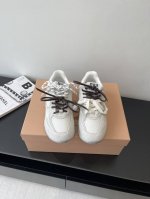 Miumiu 缪缪 25Ss New Arrival 2025走秀新款 复古做旧阿甘德训鞋厚底休闲运动鞋 这款系带休闲运动鞋妥妥的美式复古风格 上脚超级好看舒适