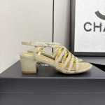 2025小香 本季秋冬季必备单品！！ 香奈儿秋冬重工爆款 小红书力推款，怎么搭配都好看，时髦精必备，香奈儿女士钟爱简约又难以抗拒系搭配展现与众不同的穿搭风格、自