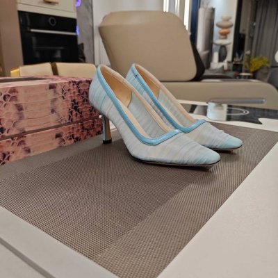 jlmmy Choo周仰杰2025 专柜款3D棱格磁铁盒包装 顶级版本 低端勿比 摩登鞋履 新款星河浪漫薄纱仙女折皱单鞋 网纱透视鞋系列 专柜新款女神性感高跟鞋