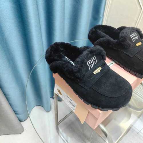 独家首发MIUMIU*缪缪厚底年新款英伦风包头毛拖G024-1014 怎么穿都好看今夏时髦精最爱 看起来不怎么舒服 上脚超级舒服 面料：对版帆布 很多不对请注意