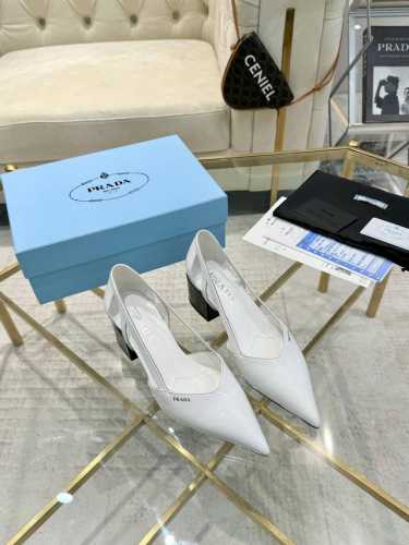 PRADR 普拉达 上新出厂价 进口真皮底 仿真皮底 Prad* Raf simons x 2024 aw 早春最新T台走秀粗跟系列款 鞋面：进口牛柒皮 内里：