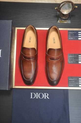 出厂价p Dior 水染牛皮内里 迪奥原版1:1高品质出厂 进口原版料 进口版原牛皮 水染牛皮内里 原版Tpu大底 码数:38-44