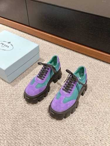 顶级品质 男+10 Prada Fw24 New Arrival～ P家2024秋冬厚底乐福鞋新品 经典的鞋型，鞋面拼接细节质感满满 简约百搭又不乏辨识度经典耐