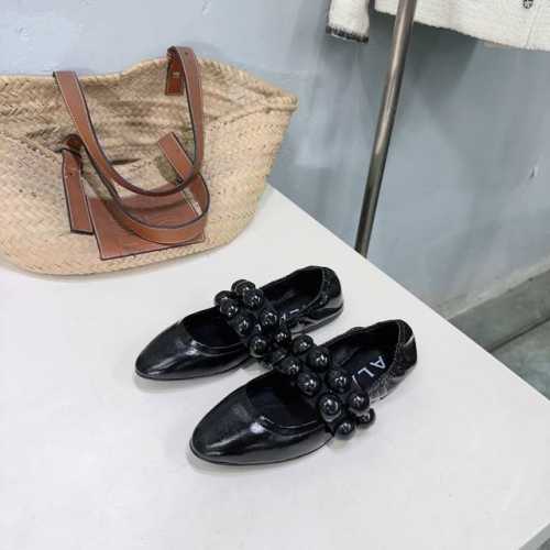 高品质出厂 ！小众潮牌 Alaia 阿莱亚25AW春夏新品走秀款糖果色平底玛丽珍松紧圆扣单鞋芭蕾舞鞋 众多网红同款！甜酷芭蕾风 人气超高的一款芭蕾舞鞋，浪漫又迷