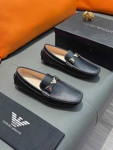 商品名称：Armani 阿玛尼 正规码数: 38-44 豆豆鞋 商品材料：精选 牛皮鞋面，柔软羊皮垫脚；原厂特供大底。