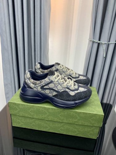 p直销 女鞋 女装 女鞋 女装 女鞋工厂P 古奇老爹鞋情侣款 做旧皮革角状复古慢跑鞋 消退的巴黎世家姥爷潮，迎来时尚界潮流领军Gucci老爹鞋 原鞋开模 意大利