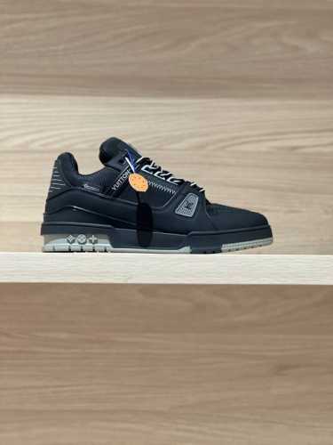专注好品质 顶级出品 黑网实拍 代购级Trainer 24Fw秋冬新色 原版精准Cp！鞋型无限接近，精细工艺出品 一如既往地好货出炉！原版材料定制！面料原版牛皮