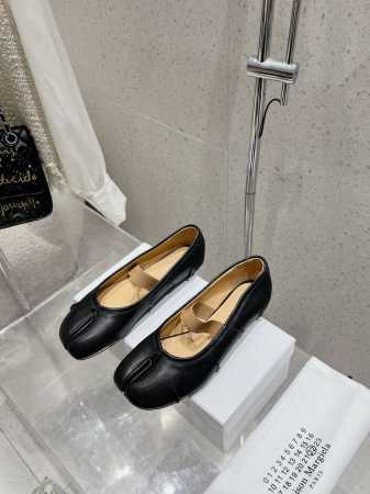Maison Margiela｜马吉拉mm6 24Ss初夏新品皱褶分趾芭蕾舞鞋 时髦精必入 太太太百搭啦 夏天搭配各种凹造型必备 非常出片！ 定制混种小羊皮水染 - 点击图像关闭
