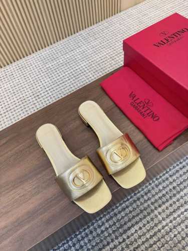 工厂价 女装女鞋 运动原单华家25季新款.码数 35-42 价格:橡胶底