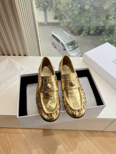 所见即所得G303ODTD 新晋设计师品牌 独家原版开发拼色金属乐福鞋真的美疯我了 是谁还没有金银色的美鞋！！黑银的配比我真的大爱 原版独家开发 复古既是一种延