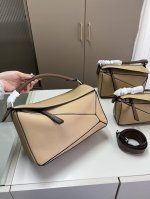 大 罗意威Loewe几何包 简约大气风格 更加轻盈 可轻松驾驭各种风格 尺寸20×11 24×15 30×17折叠盒