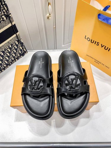 橙子出厂价p Louis Vuitton 路易威登新款 Lv镂空拖鞋 休闲穆勒鞋 凉拖 码数：35-41