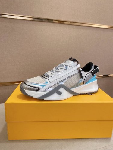 工厂p价 高版本 Fendi 芬迪 男士最新款休闲鞋 专柜同步上市 原版一比一复刻 全进口头层小牛皮制面 内里采用头层水染牛皮 原版原厂特供橡胶大底 引领时尚新