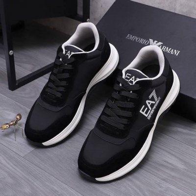 商品商标 Armani 阿玛尼 休闲鞋 正码码数: 39-44 38.45.46定做不退换 商品材料 精选磨砂牛皮拼接透气布鞋面 网内里 牛皮鞋垫 橡胶大底