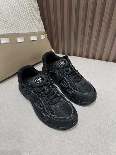 出厂价Pp 现货 顶级版本 新配色 Dior 迪奥最新配色B30系列 反光 老爹运动鞋 原版11700购入开发 做货 全新B30运动鞋 顺应复古市场的趋势的 D