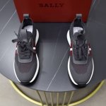 出厂价Pp： Bally巴利原厂货，男士春夏休闲运动懒人穿脱一脚蹬，专柜在售新款，采用进口飞织透气鞋面，面料柔软细腻舒适透气，鞋面饰以B家经典字母Logo设计，