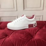 高端版本 高质量 品牌大底Dolce & Gabbana 2025新款 顶级版本 高端质量 磁铁盒包装 独家精工定制上市 后跟立体品牌字母工艺点缀绝美奢华闪耀