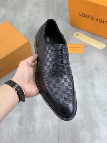 出厂价pp 实价 Louis Vuitton 水染牛里 原单 新款Lv路易威登 * 顶级版本 Lv经典皮鞋 选用进口原版小牛皮 原版真皮边条拼接耐磨高端橡胶大底