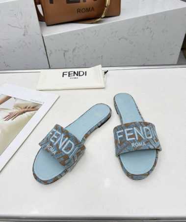 出厂p橡胶底 、真皮底 、25最新夏季爆款Fendi芬迪平底拖鞋，专柜原装正版，面料：内里头层羊皮， 码数：35 43 41 42 43定做 - 点击图像关闭