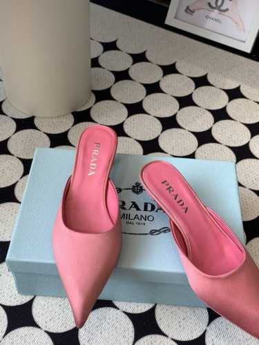 PRADA 25ss新款穆勒鞋 真丝尖头 真丝材质搭配TPU穆勒系列春夏单鞋凉鞋 意大利真皮大底 跟高4CM 专柜购买原版 正品一比一开发 所有细节 材料 全部