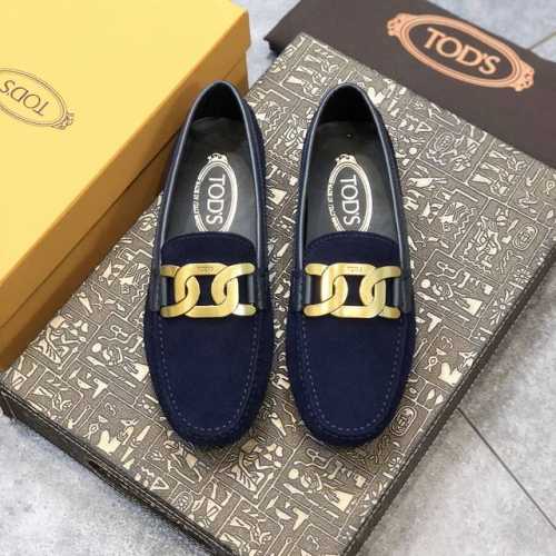Tods 经典豆豆鞋女鞋 官网同步 进口磨砂皮水染牛皮里 上脚舒适 高端细节做工。 深蓝色，尺码35-40。。。