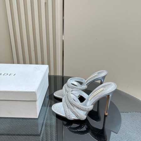 厂价 Casadei 卡桑帝25Wf早春新品 水钻高跟拖鞋 哪个女人能拒绝如此美艳的高跟鞋 高跟搭配闪耀的水钻 高级又性感！ 无论日常出行还是宴会邀约 它无与伦 - 点击图像关闭