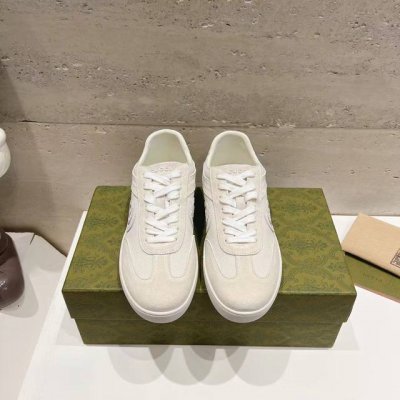 冲量价: 男+10 24Ss春夏新品当季爆款 Gucci复古G74德训鞋 刘宪华同款 满满的复古感，七彩撞色 白皮 =全粒面进口小牛+进口混种羊皮 白色 =白色