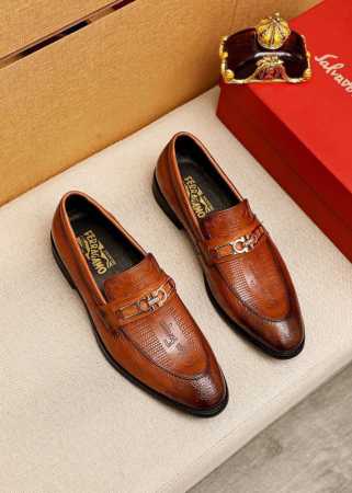 商品商标：Ferragamo 菲拉格慕 休闲皮鞋 正码码数: 39-44 38.45.46订制 商品材料：精选 进口头层小牛皮压花鞋面+原版五金扣，进口水染牛皮 - 点击图像关闭
