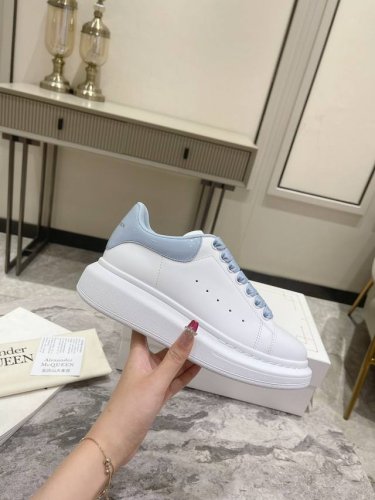 p直销 女鞋工厂P 高端品质颜色陆续上新 麦昆情侣款厚底系列小白鞋 鞋面：头层腊感丝绸牛皮 欧盟3A标准 内里：水染羊皮 大底：Tp直销Pu抽真空原版亚光底 绝