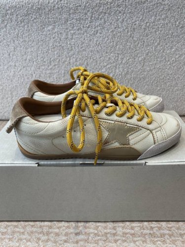 莞产 下单备注版本 ggdb~~Golden Goose 25Ss 情侣款 德训鞋 全网最好版本不服来比 # ggdb经典情侣款小脏鞋~~火红程度上怼小白鞋 下