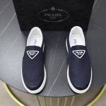 品牌 普拉达prada 标准码 男码38 44 45可以定做 等级 官网同款 高品质男鞋 材料 原版品牌布匹 搭配柔软羊皮内里 原版防滑耐磨橡胶轻便大底 款式类