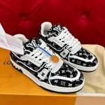 代购级别！ Louis Vuitton LV Trainer！运动鞋欧洲代购1W 购入！ 爆拆开发 大底和面料私模 ，完美调整至原版一致较果绝对秒杀市场一切版本