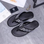 商品商标：Versace 范思哲 交叉拖鞋 正码码数: 38-45 商品材料：精选织带拼接牛皮鞋面 橡胶大底