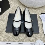 出厂 CHANE*L小香25 Ａ 新款 玛丽珍 专柜简直疯抢了，各大社交平台热门晒图，这期的走秀款绝对太帅了，绝对是这一季最热门的款式，专柜仙女们真的太识货了，