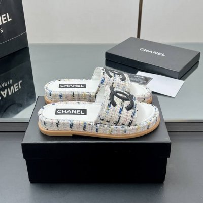 工厂P出 高版本！Chanel 香奈儿。木纹底 凉鞋拖鞋 专柜大爆款，香家女孩无法抗拒的蜜儿鞋，颜色盲入就好，超柔软小羊皮上脚不存在磨脚，实用性颜值都具备了，这