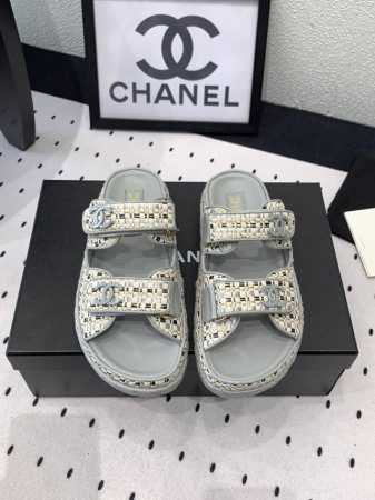 Chanel新款半拖沙滩鞋 高版本出货 上脚舒适超显腿型 夏季出行旅游必备单品 高密度编织鞋面 羊皮垫脚 原版开模大底 Size: 35-39 40 41订做 - 点击图像关闭