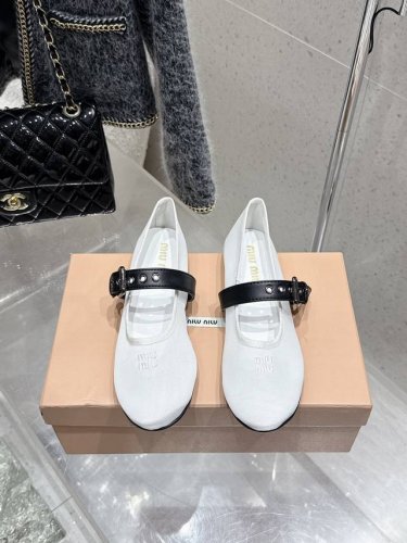 出厂 Miu Miu 镂空编织芭蕾鞋单鞋缪缪女士一字带装饰网纱面芭蕾舞平底鞋 Miu Mi*2025春夏芭蕾网纱平底玛丽珍乐福鞋平底Zp开发 原版秒杀市面版本
