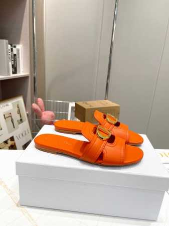 工厂p价 女装女鞋 运动原单 Dior迪奥 最新款上线 鞋面饰金属 Cd 标志突显版型 经典优雅的设计可与各式造型 非常极致完美的搭配 这个夏天不容错过的百搭单 - 点击图像关闭