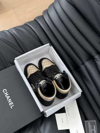 Chanel 独家新款香奶奶休闲鞋 超级火爆 最高版本 超级仙女“Aj联名香奈儿”独家限量收藏款，百搭王搭配裤子裙子～超级赞！细节决定品质，属于细水长流，越看越 - 点击图像关闭